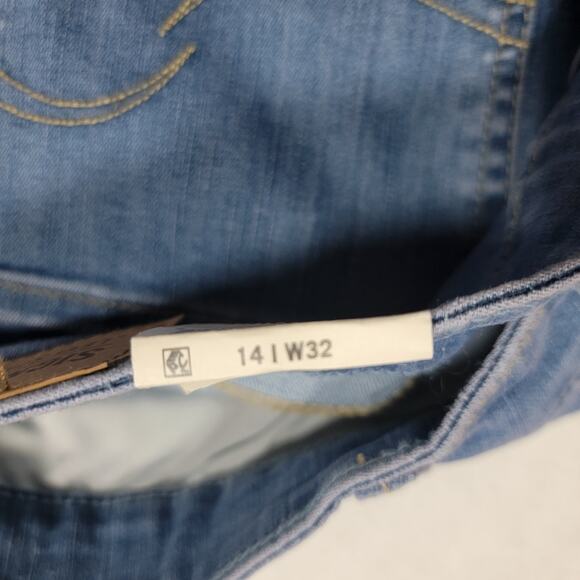 NWT Levi Strauss Womens Signature High-Rise Straight Shaping Jeans Size 14 - Picture 7 of 9